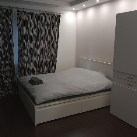 Bezagenta 2 Bedroom With Balcony Fast Wifi/Free Underground Parking Warschau Buitenkant foto