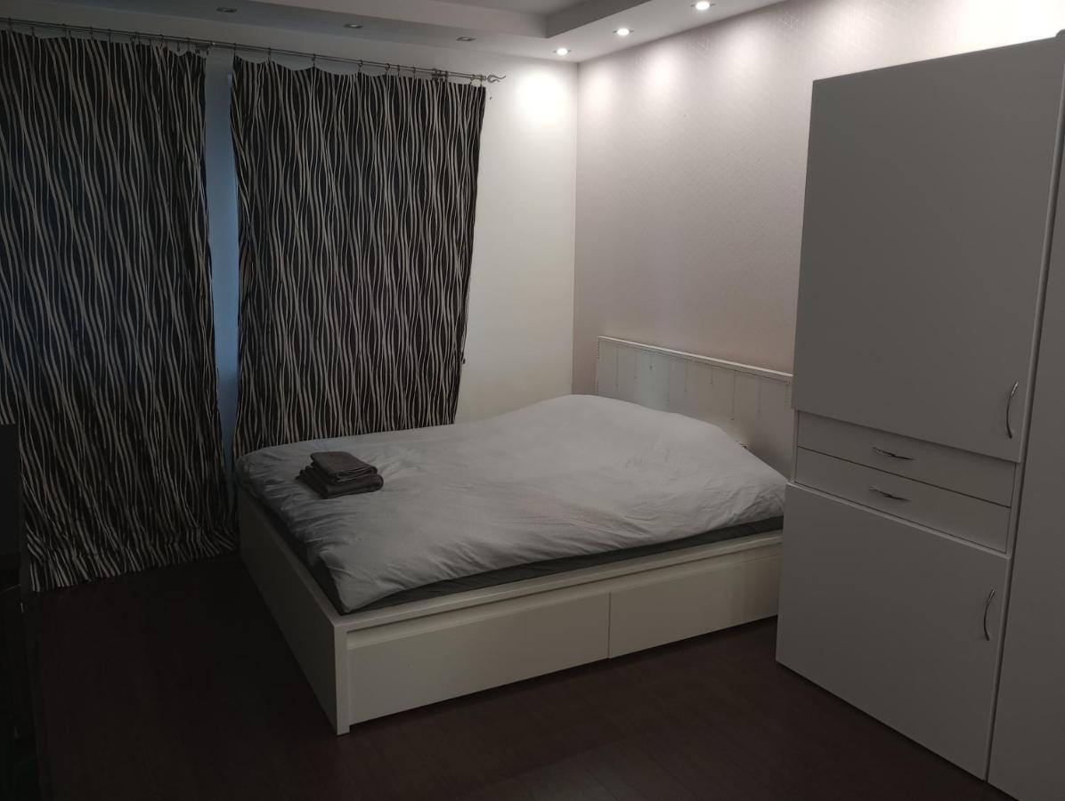 Bezagenta 2 Bedroom With Balcony Fast Wifi/Free Underground Parking Warschau Buitenkant foto